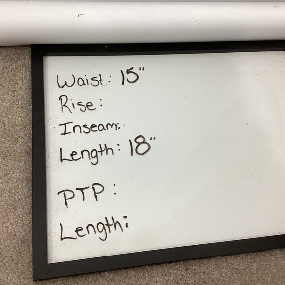 Nike Air Tight Fit Ribbed Mini Skirt Size Large NWT - Picture 9 of 9